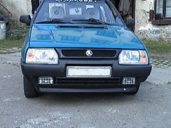 Spoiler pod přední nárazník (lízátko) Škoda Favorit a Forman 0009