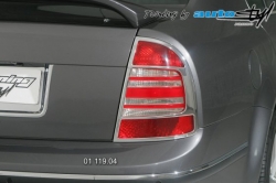 Kryty zadních světel mračítka chrom Škoda Superb 0111904